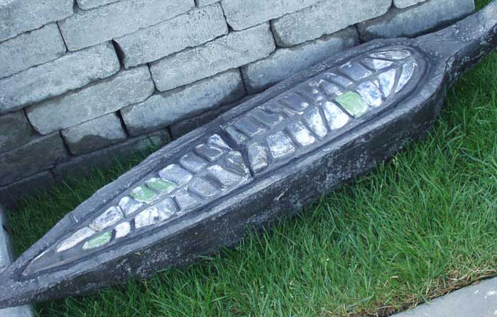 Seedcapsul, concrete and Raku